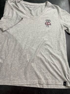 Under Armour Light Gray Tee with Wisconsin Badgers logo